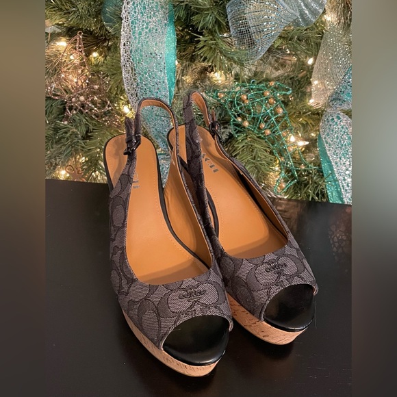 Coach “Ferry” Wedges Size 9 EUC - Picture 2 of 6